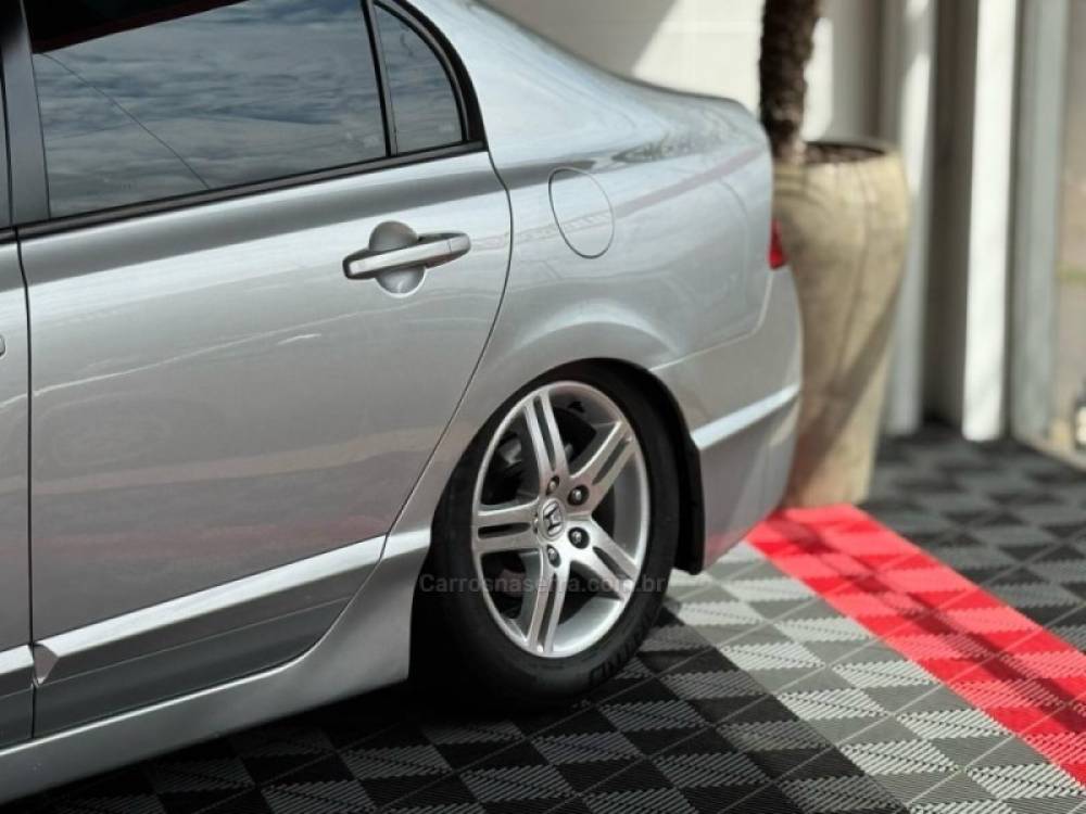 HONDA - CIVIC - 2007/2007 - Prata - R$ 48.900,00